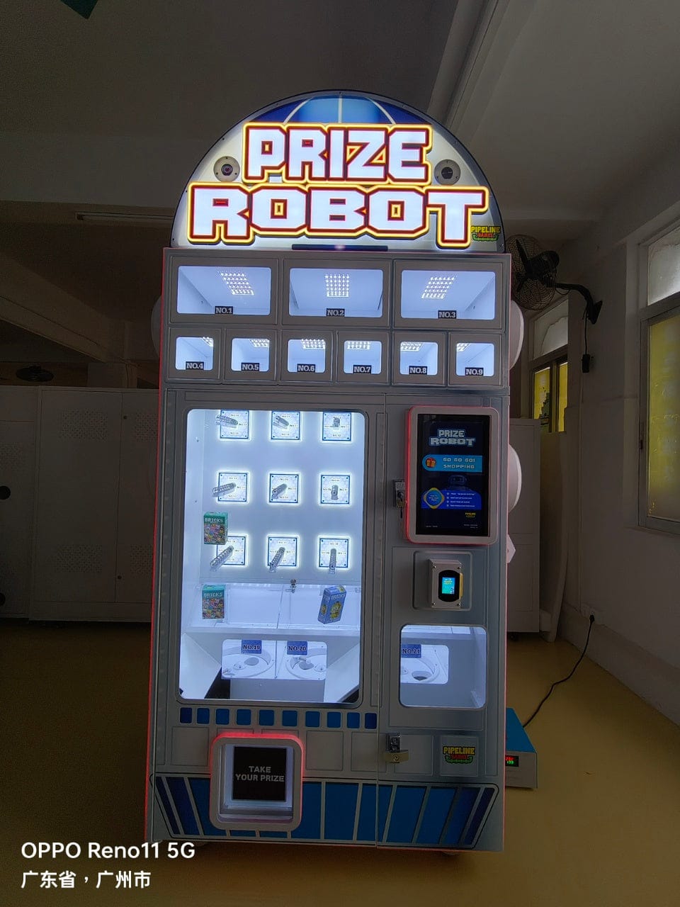 Prize Robot